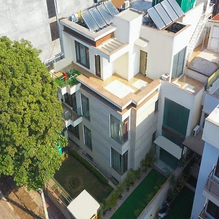 Lime Tree Hotel Sushant Lok Gurgaon Sector 29 Next To Iffco Chowk Metro Zewnętrze zdjęcie